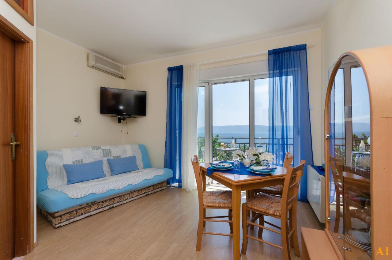 נובי ווינודולסקי Apartments And Room Drazen מראה חיצוני תמונה
