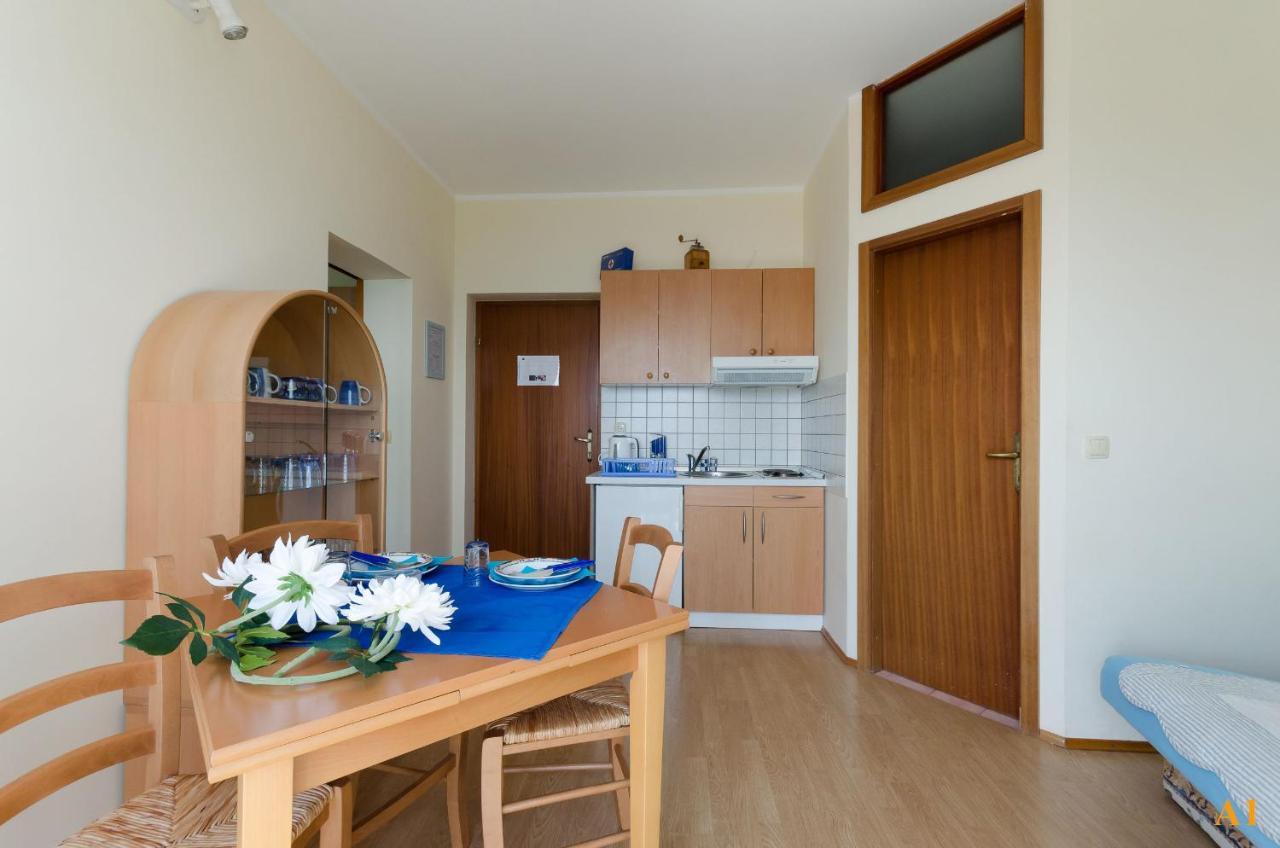 נובי ווינודולסקי Apartments And Room Drazen מראה חיצוני תמונה